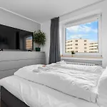 Appartamento Design Luxus, Vollausstattung, 2 Min Hbf Duisburg, Betten, 2 55