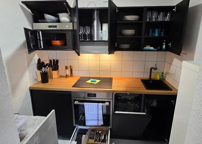 Apartamento Design Luxus, Vollausstattung, 2 Min Hbf Duisburg, Betten, 2 55