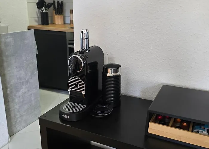 Design Luxus, Vollausstattung, 2 Min Hbf Duisburg, Betten, 2 55