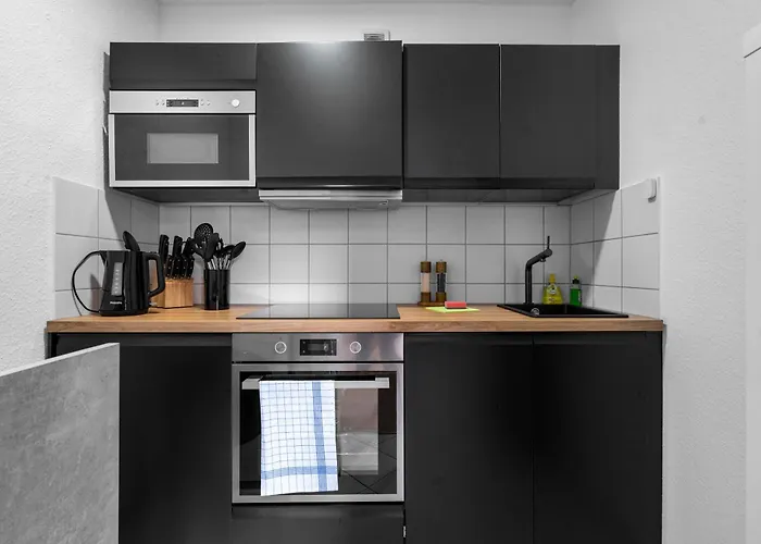 Apartamento Design Luxus, Vollausstattung, 2 Min Hbf Duisburg, Betten, 2 55