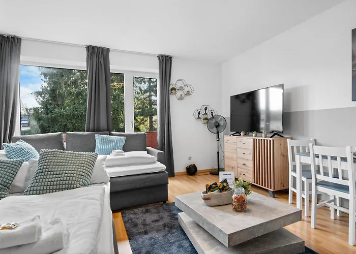 Design Luxus, Vollausstattung, 2 Min Hbf Duisburg, Betten, 2 55