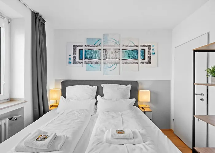 Design Luxus, Vollausstattung, 2 Min Hbf Duisburg, Betten, 2 55