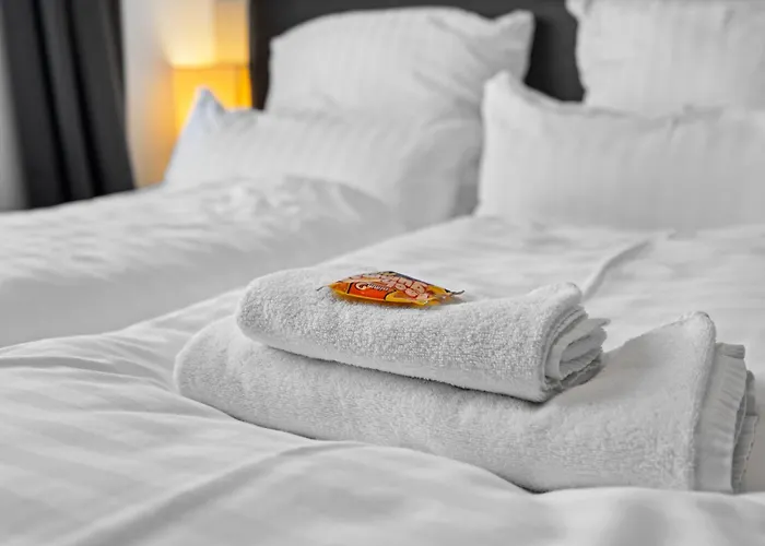 Design Luxus, Vollausstattung, 2 Min Hbf Duisburg, Betten, 2 55